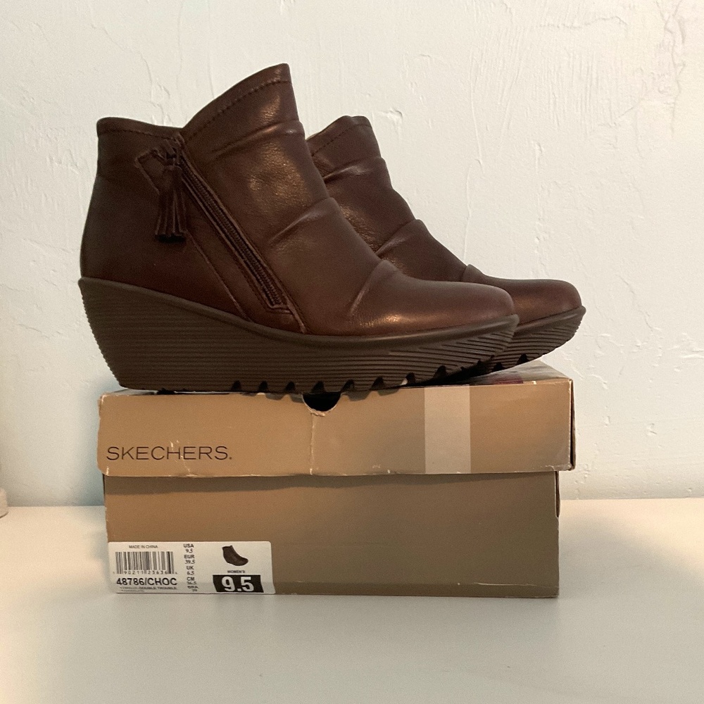 Wedge ankle booties